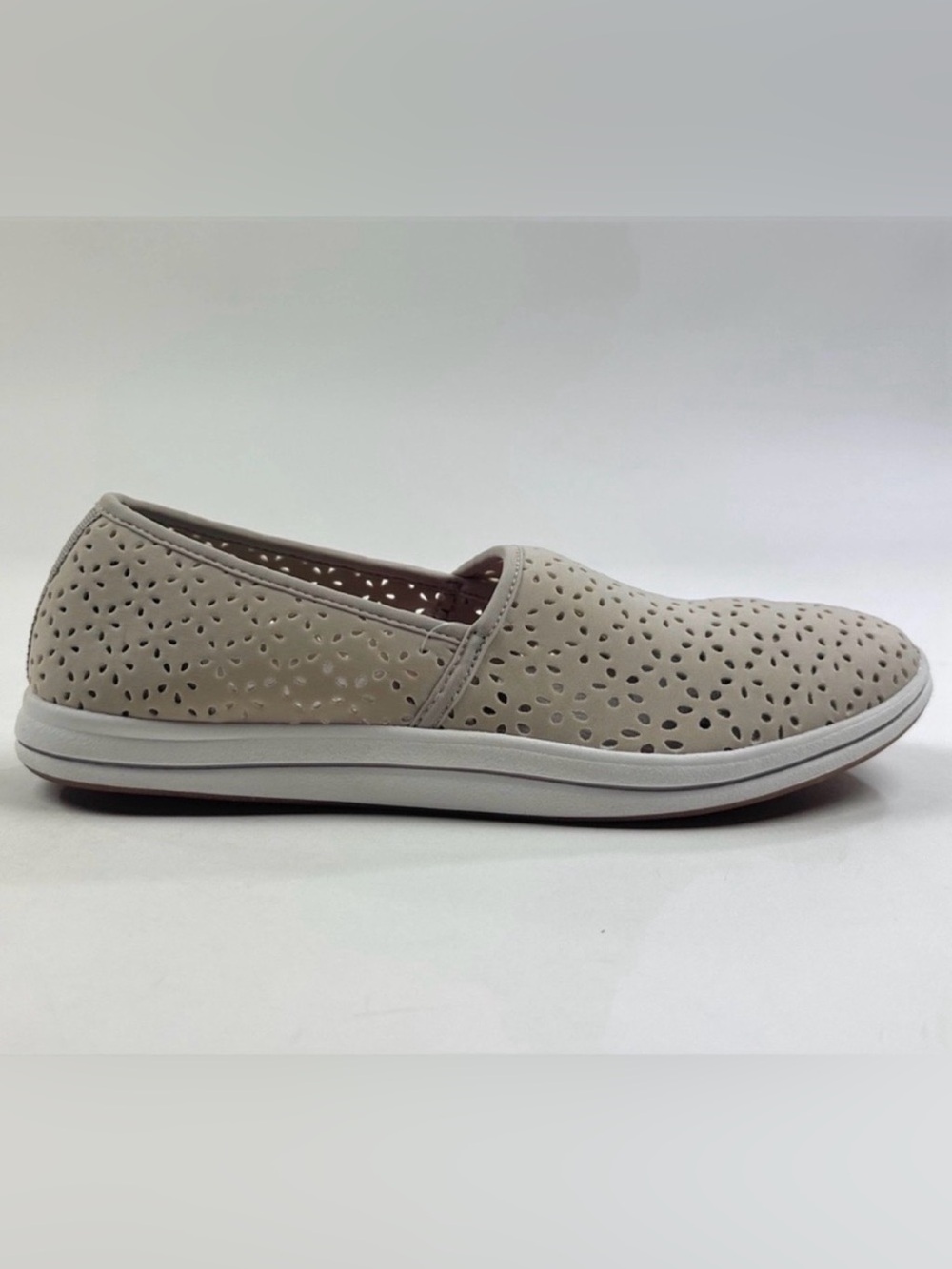Clarks Breeze Emily Womens 10 Light Taupe Shoes Cloudsteppers Comfort 26171369